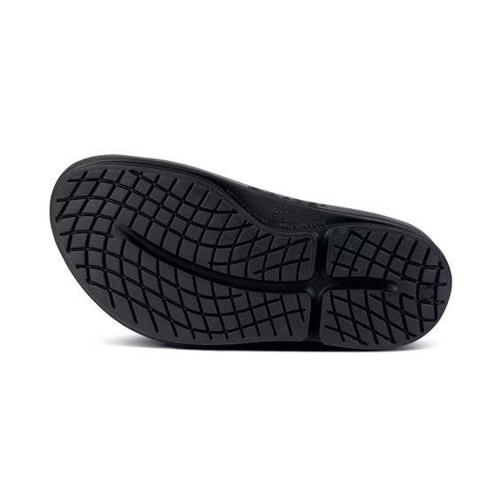 Women's OOFOS OOMEGA OOAHH Sandal W1110 BLK