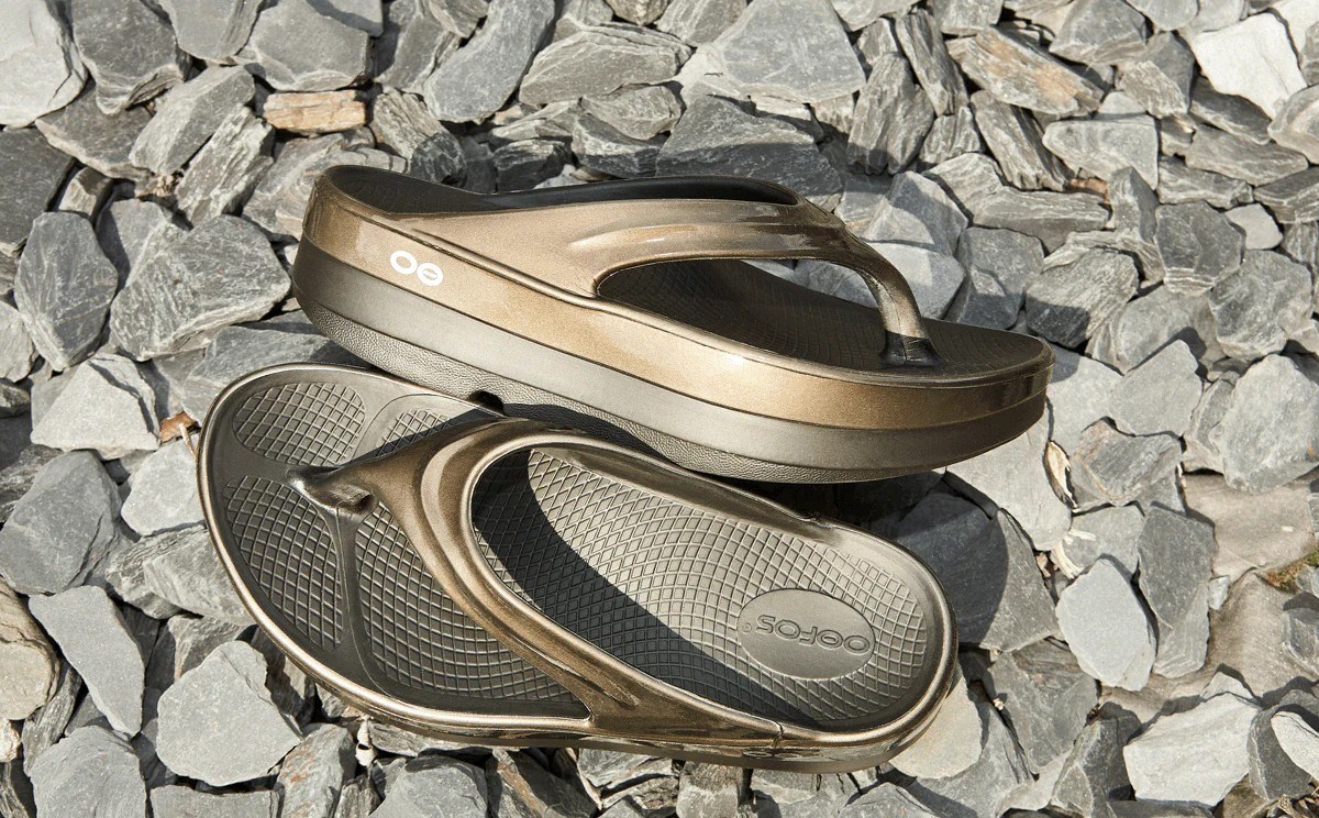 Women's OOFOS OOMEGA OOAHH Stacked Sandal  LUXE W1411-TIMI