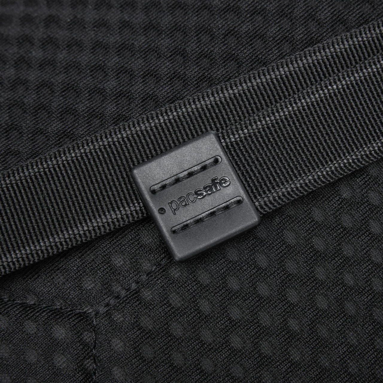 Pacsafe V Tech anti-theft sling pack V Tech 防盜斜背包/胸背包 10L (多色)  