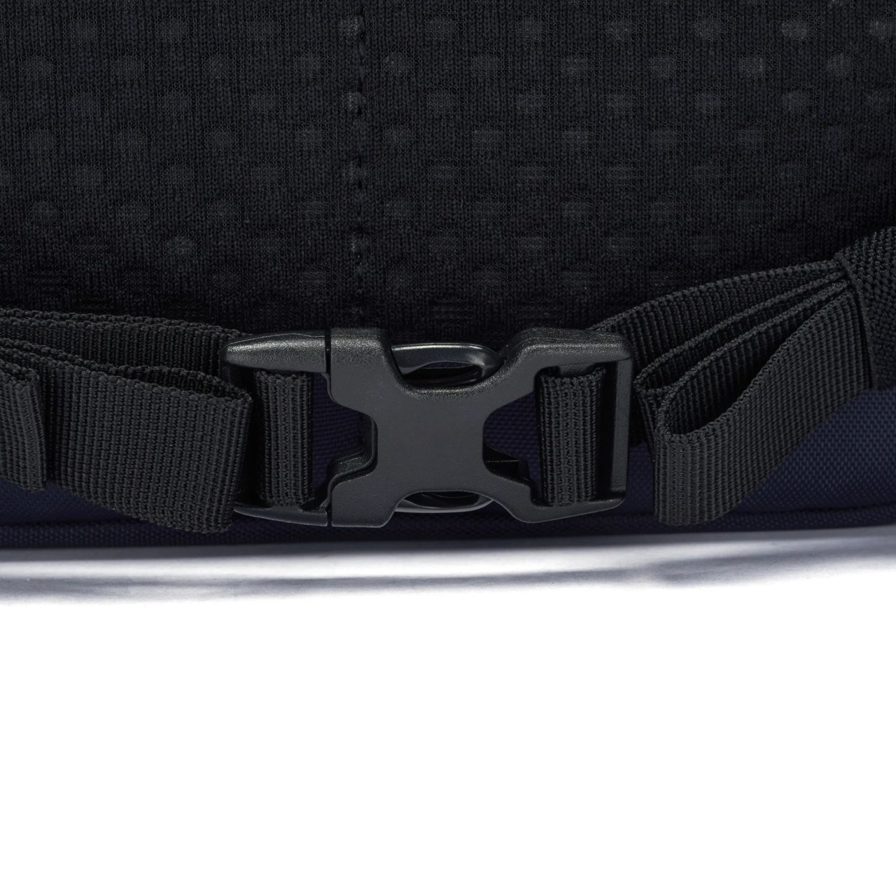 Pacsafe V 26L anti-theft tour backpack V 防盜旅行後背包 26L (多色) 