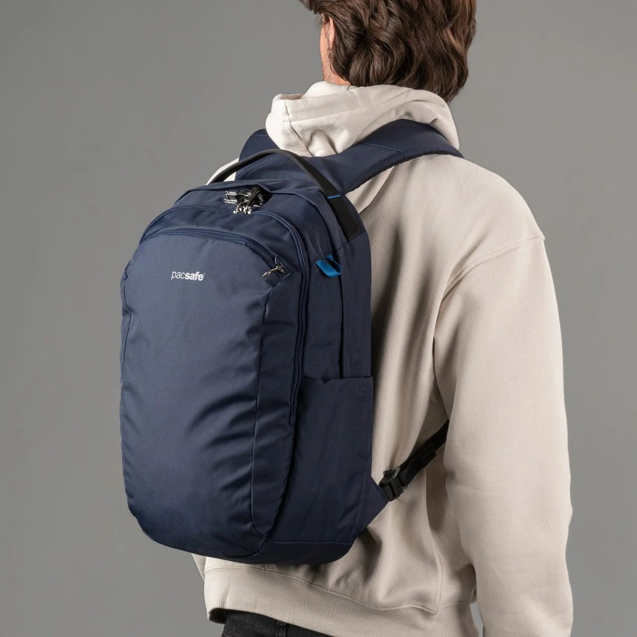 Pacsafe V 26L anti-theft tour backpack V 防盜旅行後背包 26L (多色) 