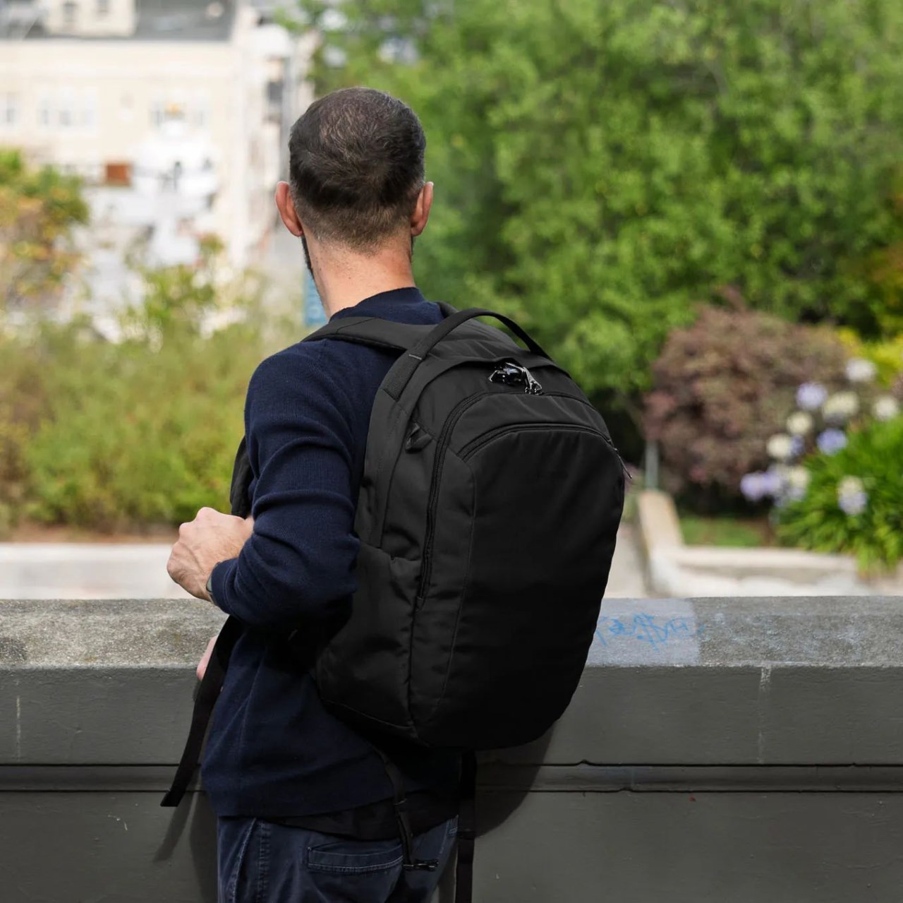 Pacsafe V 26L anti-theft tour backpack V 防盜旅行後背包 26L (多色) 