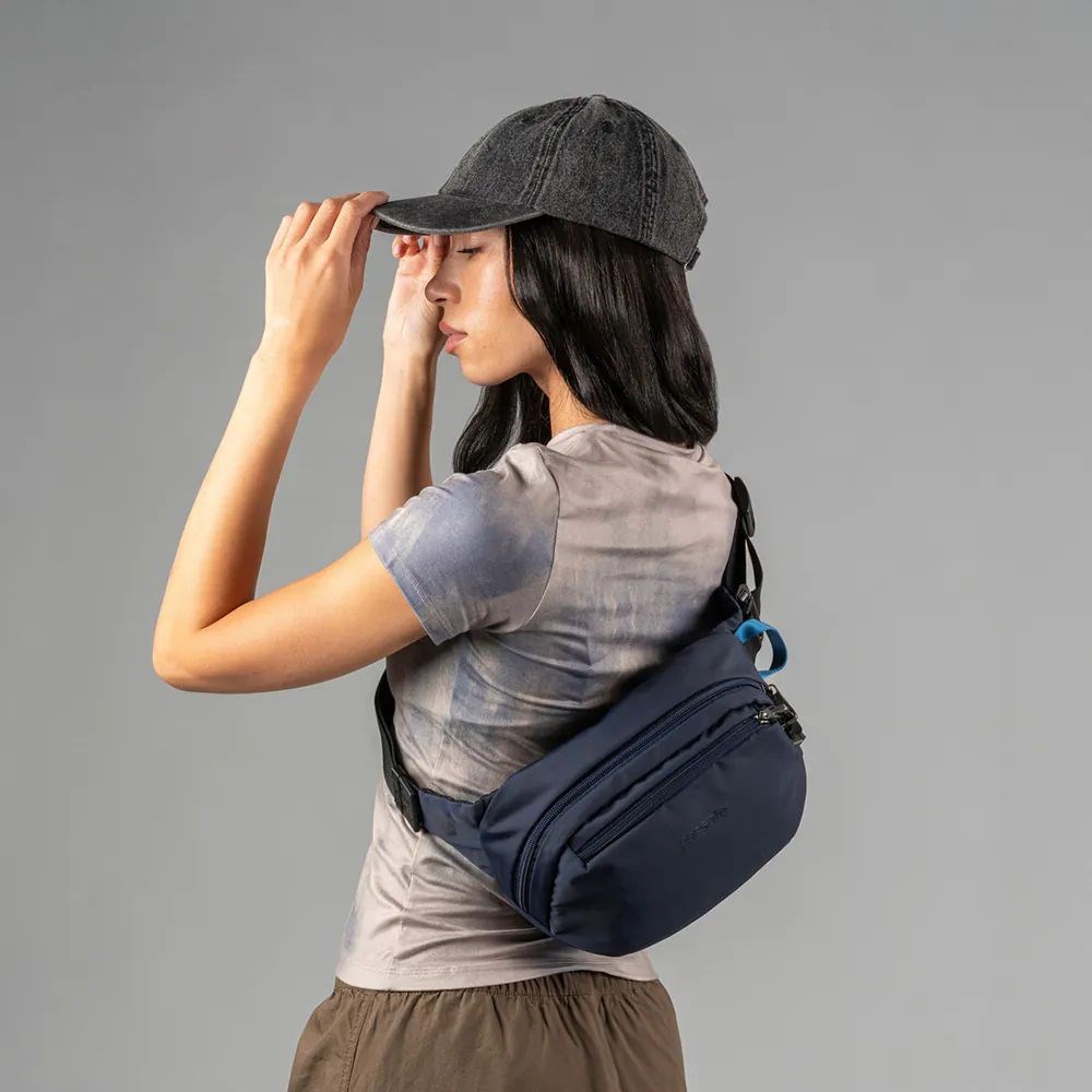Pacsafe V anti-theft hip pack V 防盜探險胸腰包 4L (多色) 