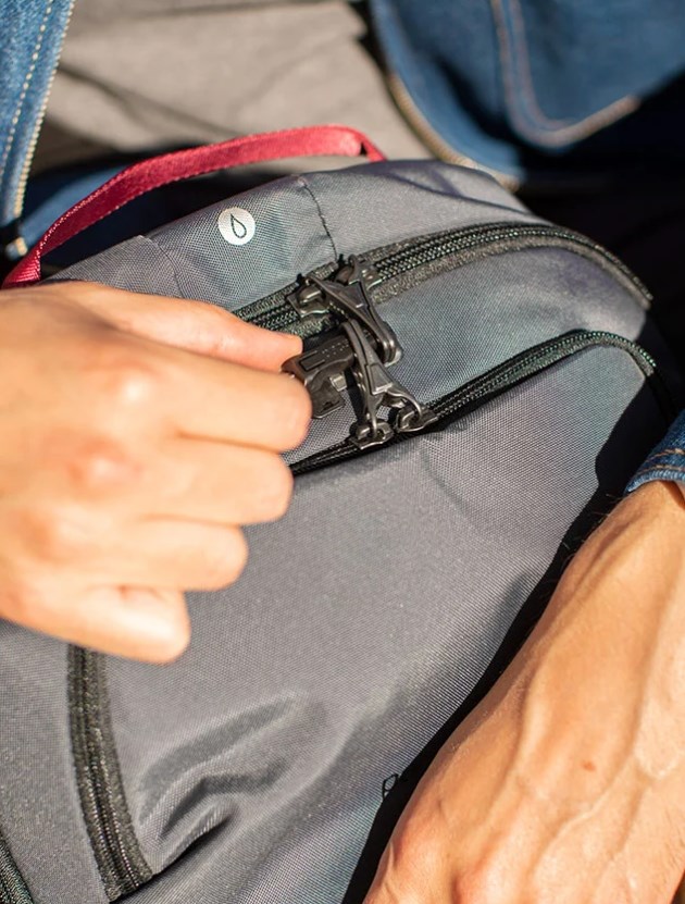 Pacsafe Vibe 20L anti-theft backpack Vibe 20L 防盜探險後背包 (多色)