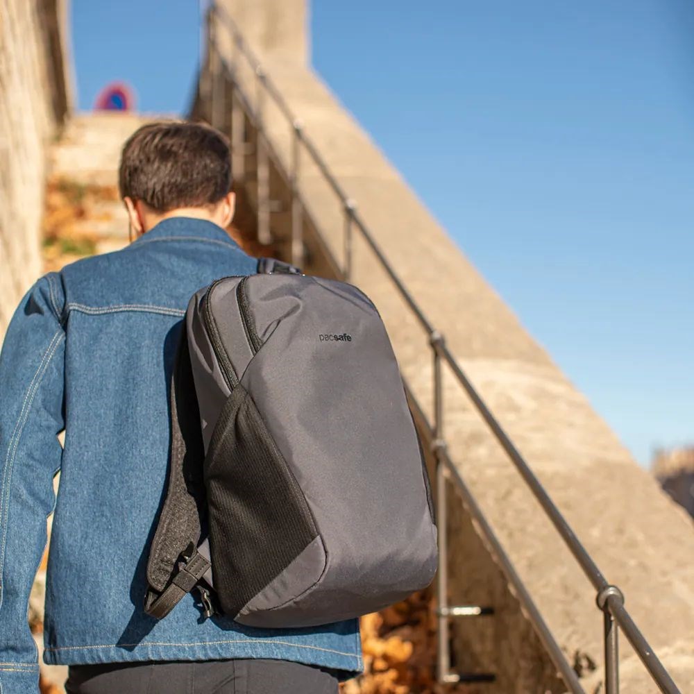 Pacsafe Vibe 20L anti-theft backpack Vibe 20L 防盜探險後背包 (多色)